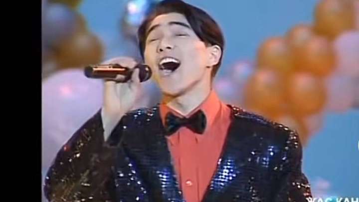 Сәкен Майғазиевтің 1997 жылы айтқан әні көпшіліктің сынына ұшырады