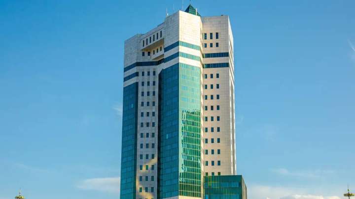 Үкімет алдағы 3 жылда қарыздарға 7,2 трлн теңге жұмсайды