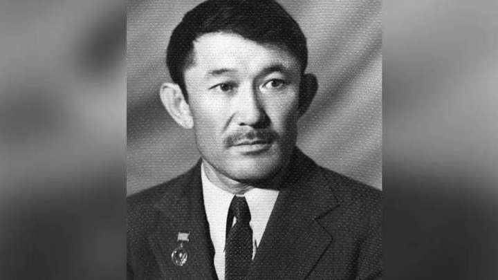 Шәмшінің әніне авторлық қоғам 18 мың теңге төлеген. Мәжілісте заң жобасы талқылануда