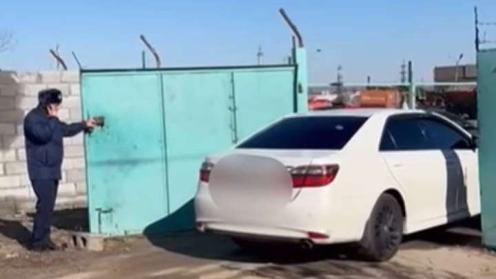 Қонаевта кортеж жасаған көліктер айып тұрағына қамалды