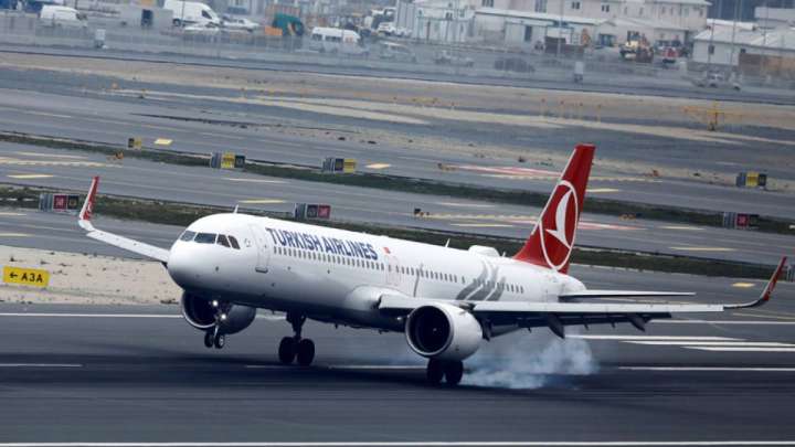 Анталия әуежайында ұшақ өртенді