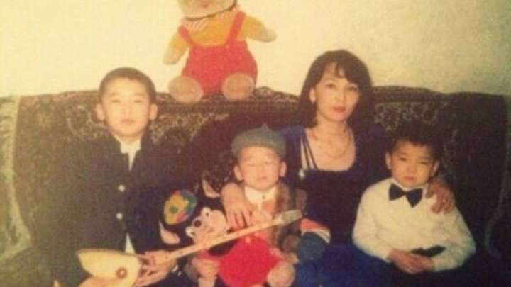 Гүлзира Айдарбекова еш жерде жарияланбаған суреттерін көрсетті