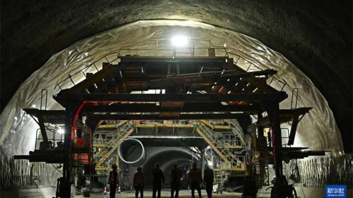 Қытай әлемдегі ең ұзын теңізасты туннелін салып жатыр
