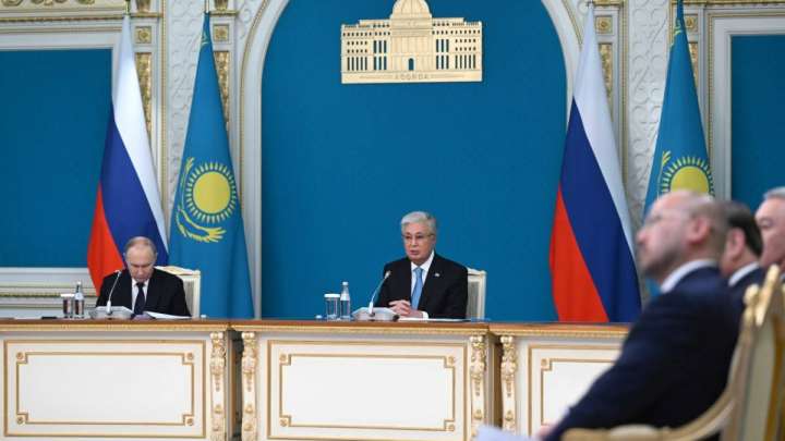 Тоқаев пен Путин ҚазҰУ-дің Омбыдағы филиалын ресми түрде ашты