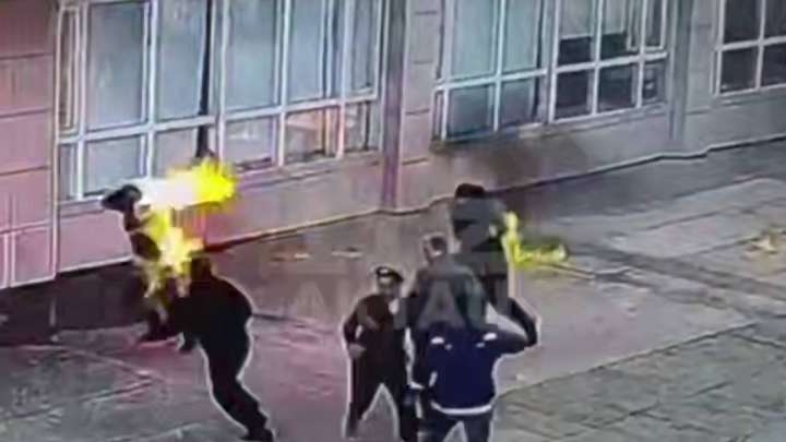 Ақтауда өз-өзін өртеген адамның жағдайы өте ауыр