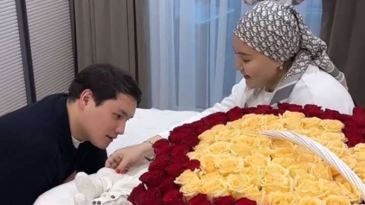 Дина Төреәлі екінші перзентінің жынысын айтты