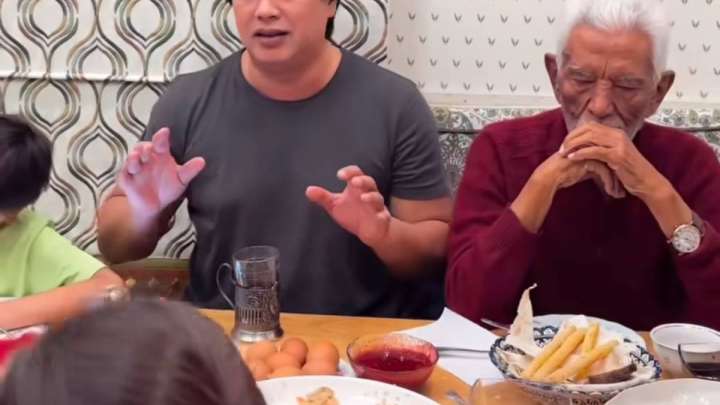 Бүркіттің отбасымен түскен видеосы көпшілікті тамсандырды