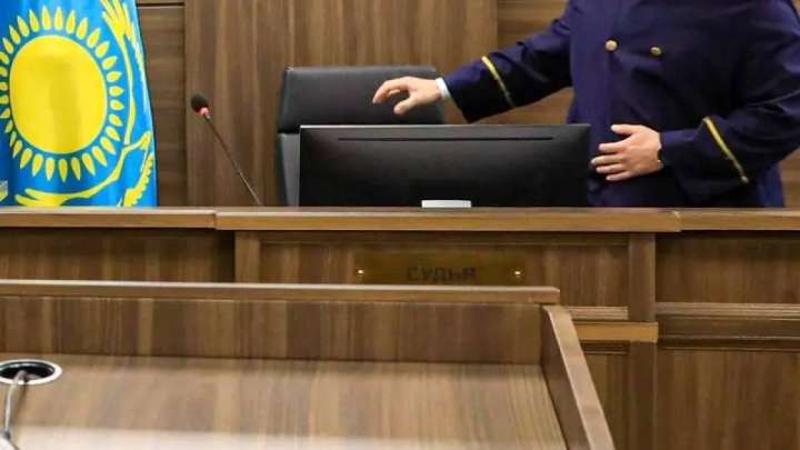 «ҚазАвтоЖол»-дың бұрынғы төрағасы жемқорлықпен сотталды