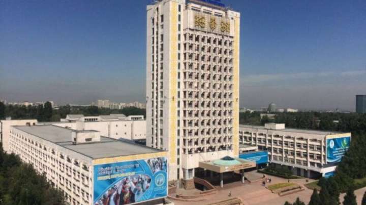 ҚазҰУ-дың заңсыз берілген жері әлі қайтарылмаған - Бақытжан Базарбек