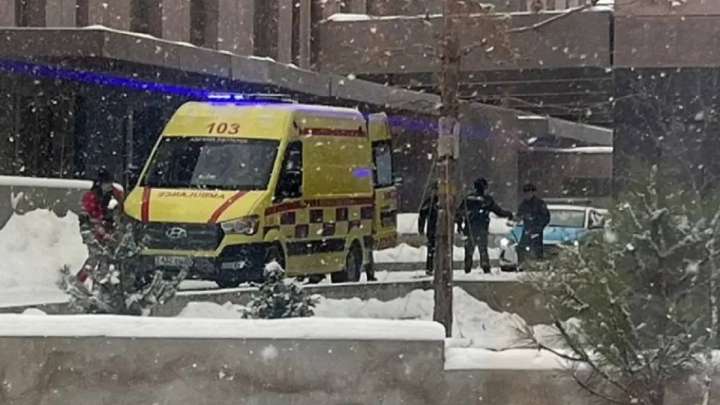 Алматыда ер адам тұрғын үйге басып кіріп, екі адамды атып кетті