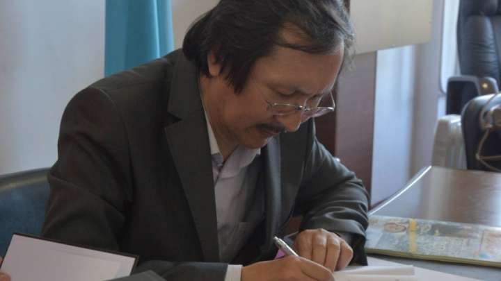 Тұрсынжан Шапай. Қазақпен саудаласу