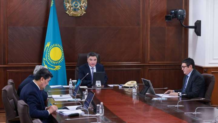 Олжас Бектенов «Жасыл экономикаға» көшу жөніндегі кеңес отырысын өткізді