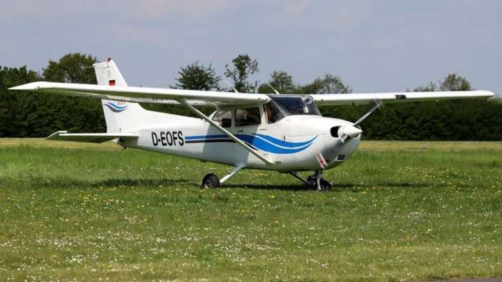 БАӘ-де ұшақ апатқа ұшырап, адамдар қаза тапты