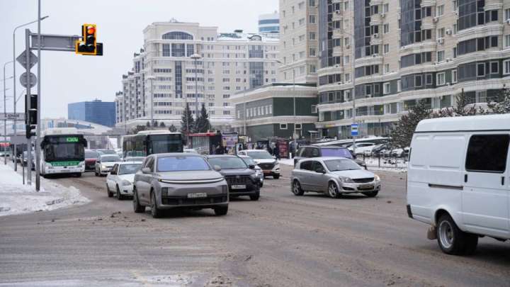 «Жұрт шағымданса ғана...» ІІМ көліктің 5 минуттан артық тұруына қатысты түсініктеме берді