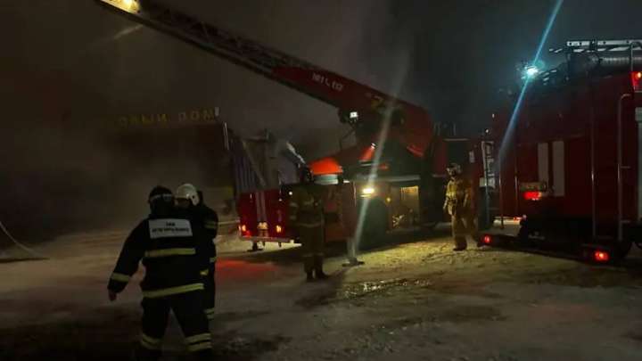 Петропавлда дүкеннен өрт шығып, 68 адам эвакуацияланды