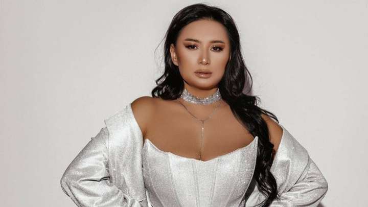 Мадина Сәдуақасова офицер боламын деп жүргенде қалай танымал әнші болғанын айтты