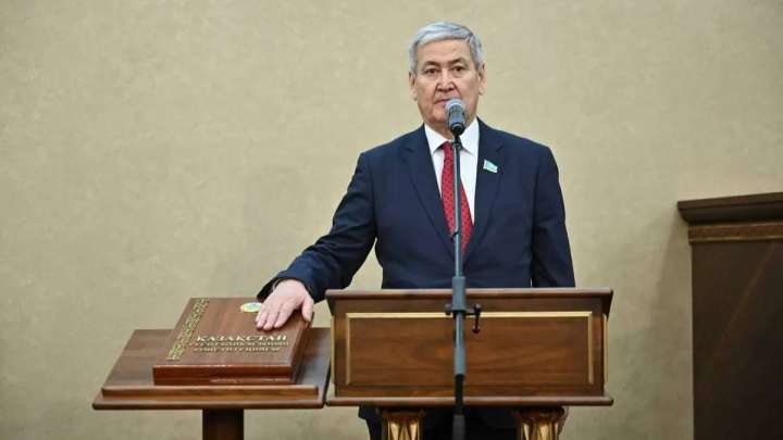 Танашеваның депутаттық мандаты Асылбек Нұралинге берілді