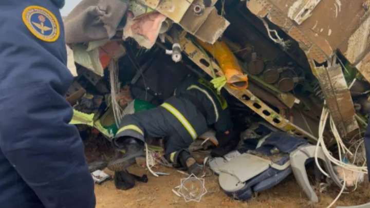 Ақтауда құлаған ұшақтың «қара жәшігі» Қазақстанға жеткізілді