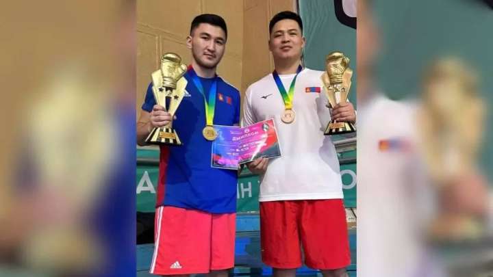 Екі қазақ жігіті бокстан Моңғолия чемпионатында топ жарды
