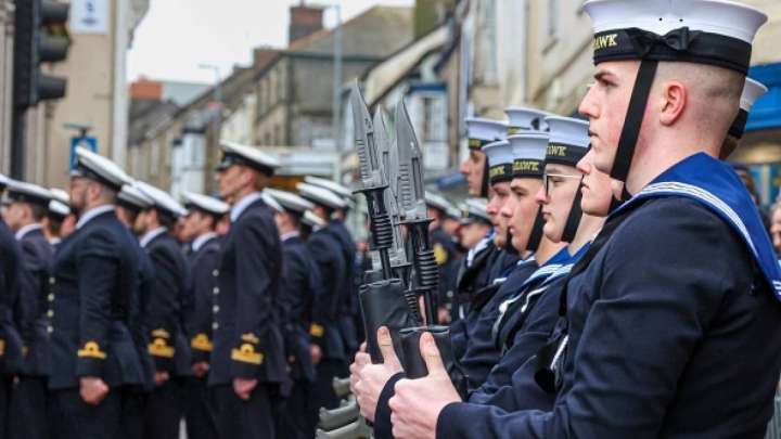 Англия өз курсанттарын Украинаға жібереді