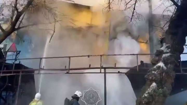 Шымкент аттракционында ойын автоматтары өртенді