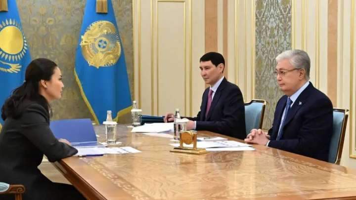 Қасым-Жомарт Тоқаев «Қазпошта» АҚ басқарма төрағасы Әсел Жанасованы қабылдады
