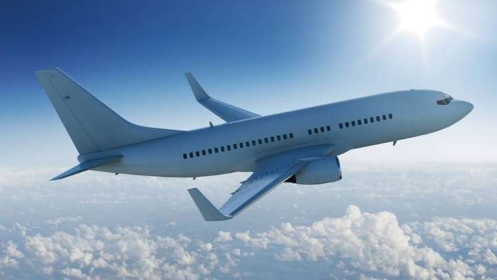 Төрт сағат арпалысқан. Жетісулық дәрігер ұшақта науқасты ажалдан арашалады