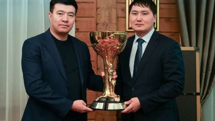 Бақтияр Артаевқа Вэл Баркер кубогі қайта табысталды