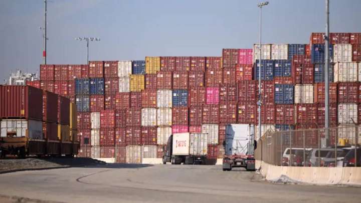 АҚШ Канада, Мексика, Қытай тауарларына салық ставкасын көтерді