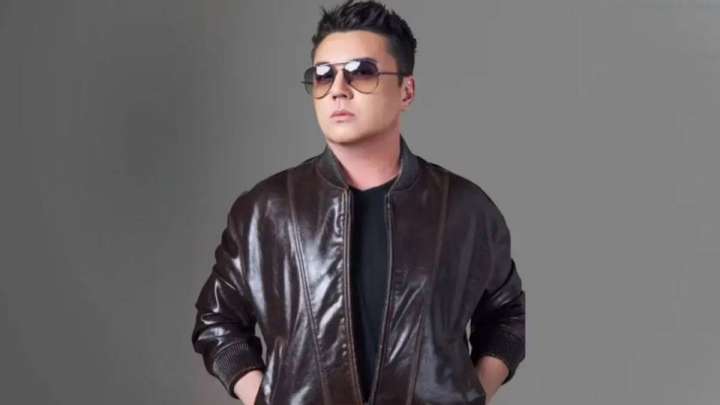 Танымал әнші Алмас Кішкенбаев қамауға алынды