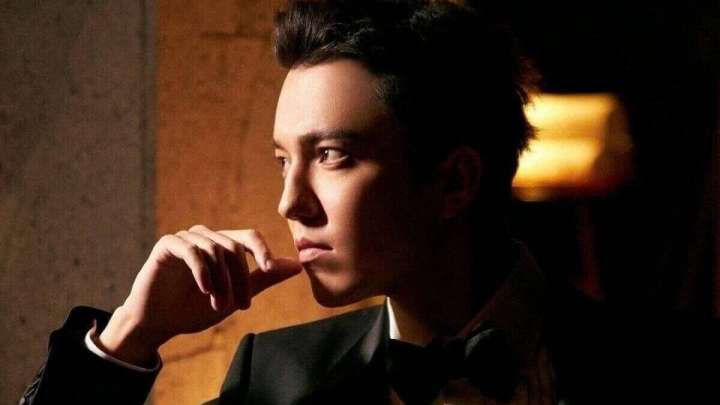 Димаш Құдайбергеннің әні америкалық чарттарда бірінші орынға шықты