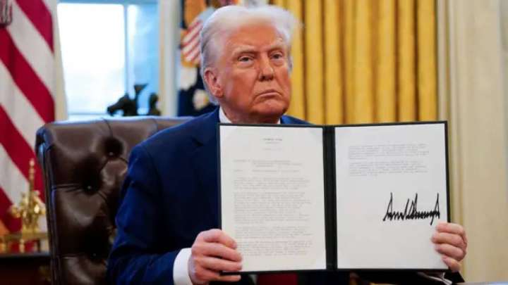 Трамп Ресей және Украинамен келіссөзді талқылаудың «жақсы» жүріп жатқанын айтты