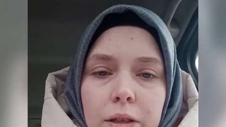 Туыстары өлтіреді деп үйінен қашқан шешен қызын Атырау полициясы ұстады