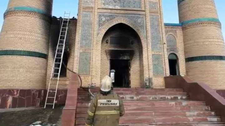 Қазақстанда бір айдың ішінде екінші рет мешіт өртенді