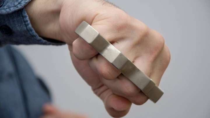 Оқушыны кастетпен ұрып өлтірген екі жасөспірім ұзақ жылға сотталды