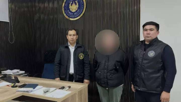 Алматы облысында алаяқ қайтыс болған баланың еміне ақша жинаған