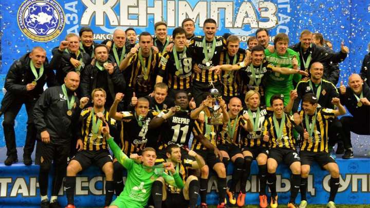 «Қайрат» футбол клубы суперкубокты жеңіп алды