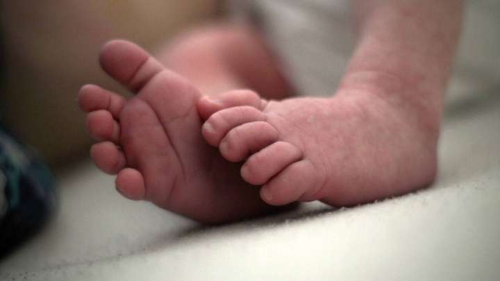 Өскеменде қоқысқа тасталған балаға қатысты қылмыстық іс қозғалды