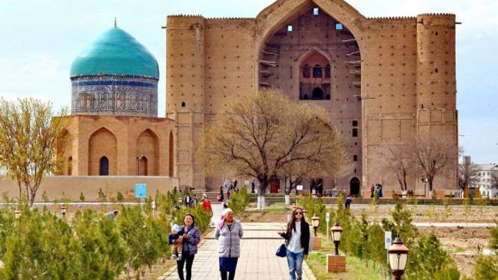 Қасым-Жомарт Тоқаев «Түркістан қаласының ерекше мәртебесі туралы» заңға қол қойды  