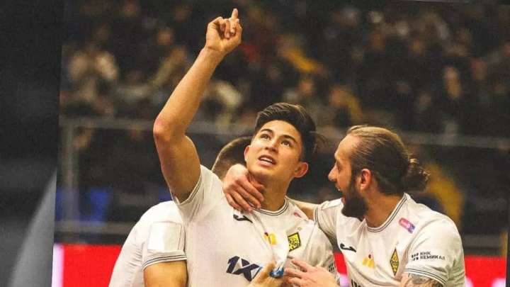 ӘЧ-2026 іріктеу кезеңі: Дастан Сәтпаев ұлттық құрама сапында ойнайды