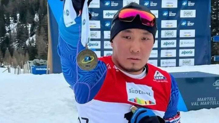 Ербол Хамитов пара биатлоннан әлем кубогы кезеңінде чемпион атанды