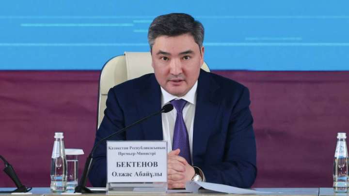 Олжас Бектенов экономиканы дамыту жөнінде кеңес өткізді