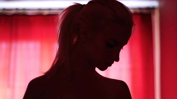 Жетісуда ер адамды «зорладың» деп бопсалайтын үш қыз ұсталды