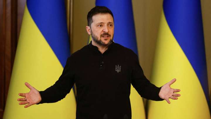 Зеленский бүгін Трамппен телефон арқылы сөйлесетінін мәлімдеді