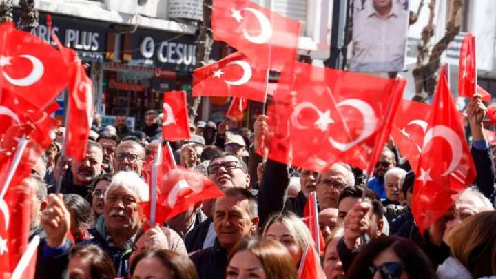 Түркияда Ыстамбұл мэрі ұсталғаннан кейінгі жаппай наразылық жалғасып жатыр