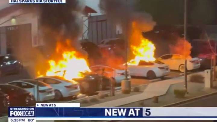 Tesla компаниясына жасалған шабуылдар терроризмге теңестіріледі