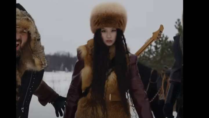 Самұрық қанатындағы сарын