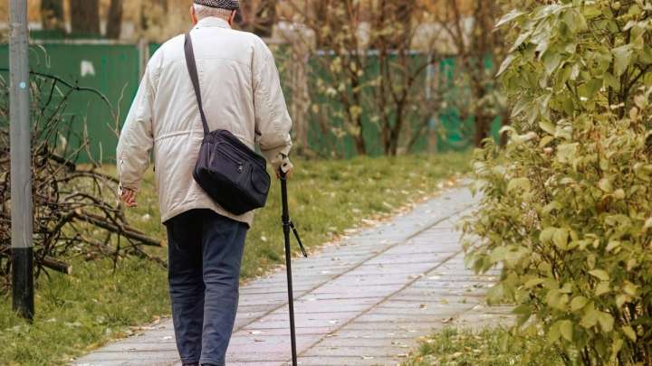 Теміртауда бірнеше жасөспірім қарияны соққыға жығып, видеоға түсірген 