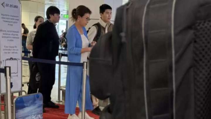 Дариға Назарбаева Астанадан Дубайға немерелерімен ұшып кетті - журналист