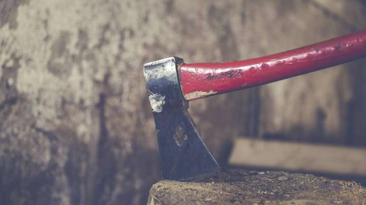 "Таразда балға ұстаған маньяк кезіп жүр". ІІМ пікір білдірді